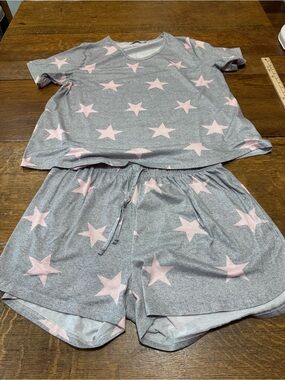 Women's Gray and Pink Star Short Pajama Set - Comfort Lounge Tee & Shorts sz 2XL